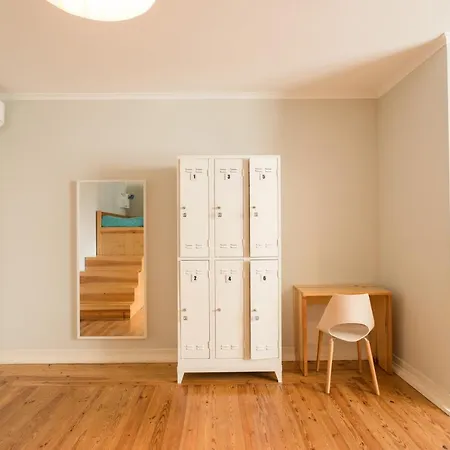 Albergue Lisboa Central Hostel *