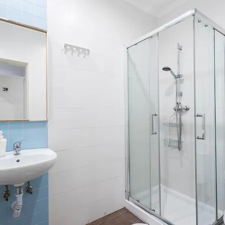Hostal Lisboa Central Hostel *